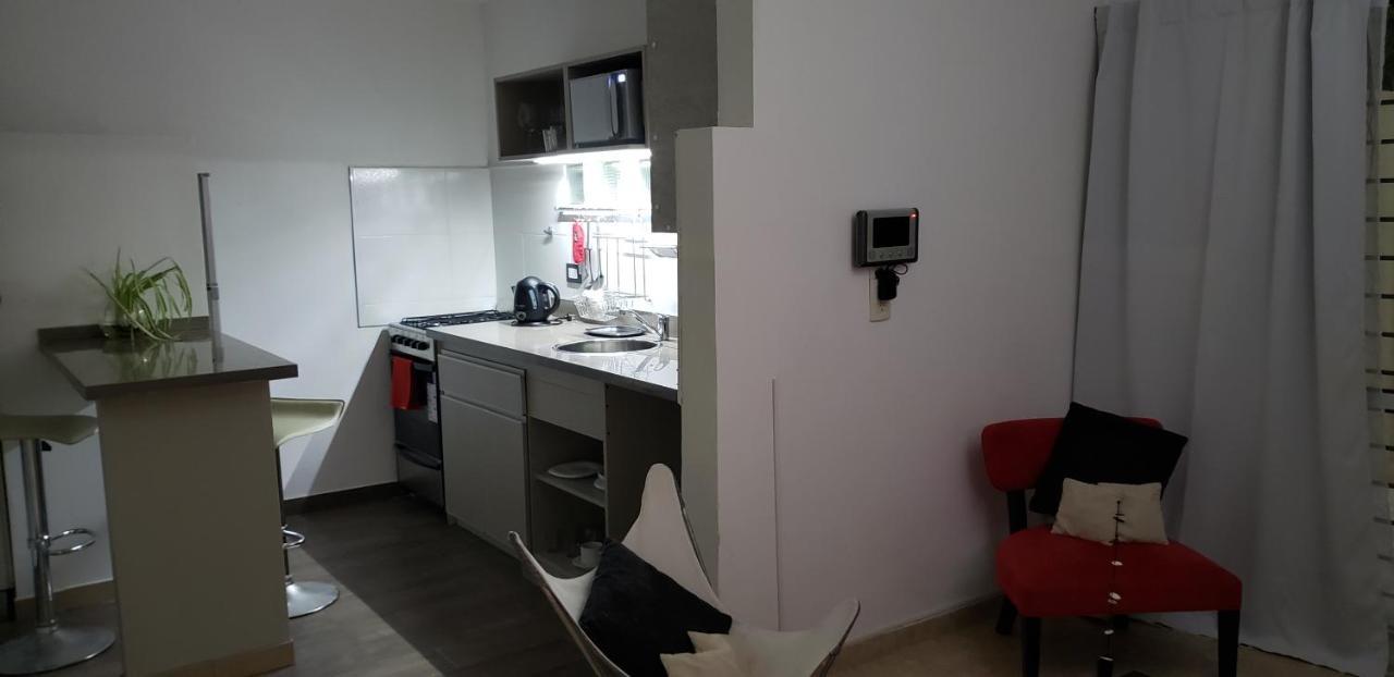 Aparts Temporarios Urquiza Buenos Aires Bagian luar foto